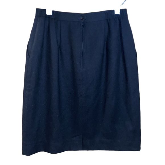 100% Pure Virgin Wool Size 12 Black Knee Length Skirt Minimalist - Picture 2 of 8